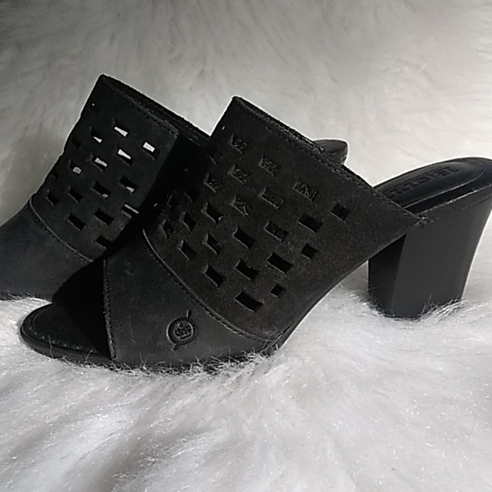 BORN hand crafted footwear 7 1/2 NWOT